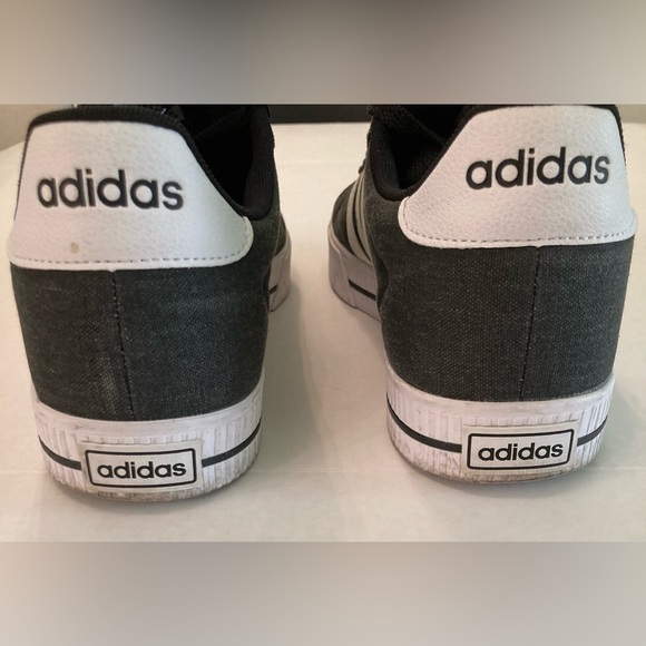 Adidas 🟣 GUC Men's Size 11.5 Daily 3.0 Skateboarding Sneakers - Picture 5 of 9